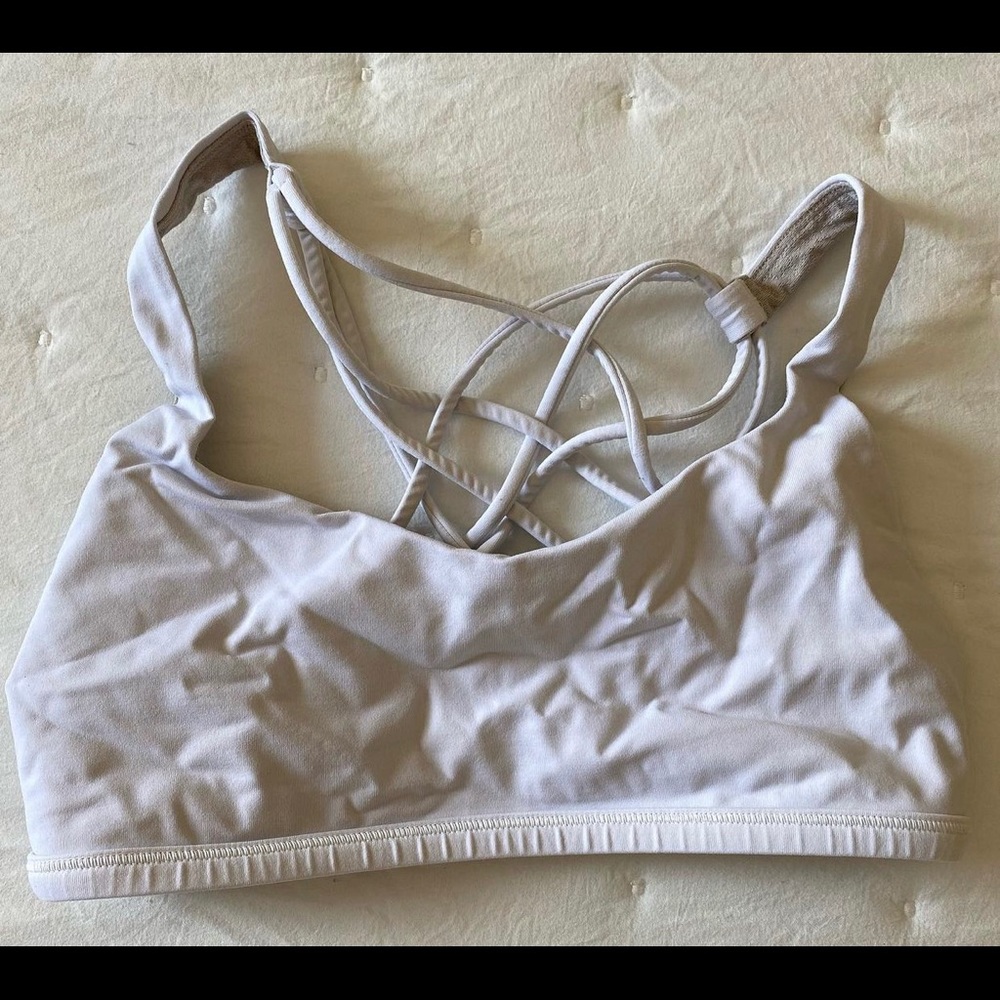 Lululemon sports bra